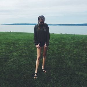 Meet your Posher, Emilia